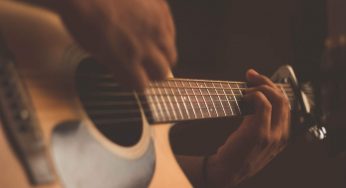 Gli artisti più celebri che hanno cantato di politica e il significato dei loro testi